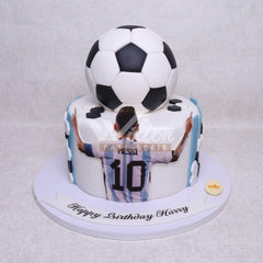 B.12.w FOOTBALL - Birthday Cakes - WILTON PATISSERIE