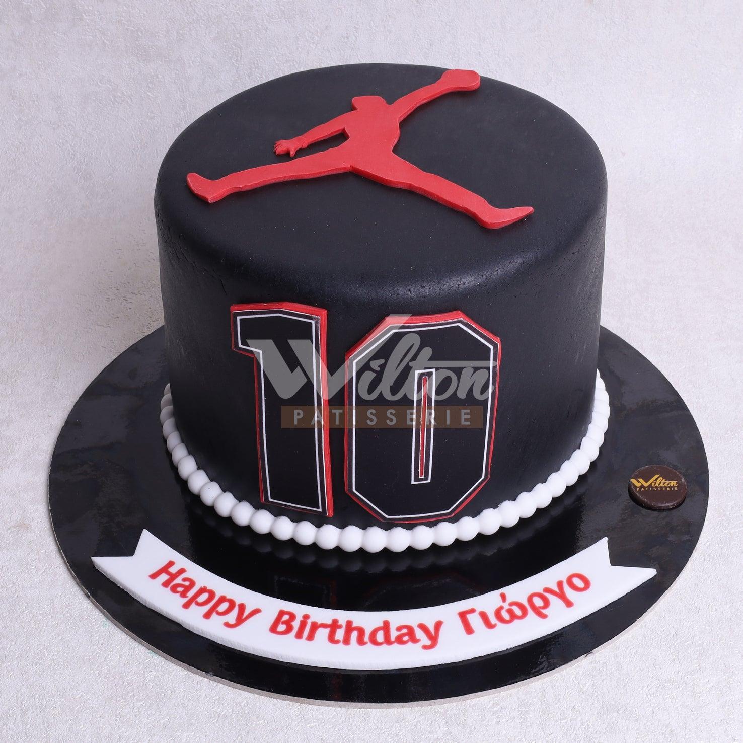 B.13.c BASKETBALL - Birthday Cakes - WILTON PATISSERIE