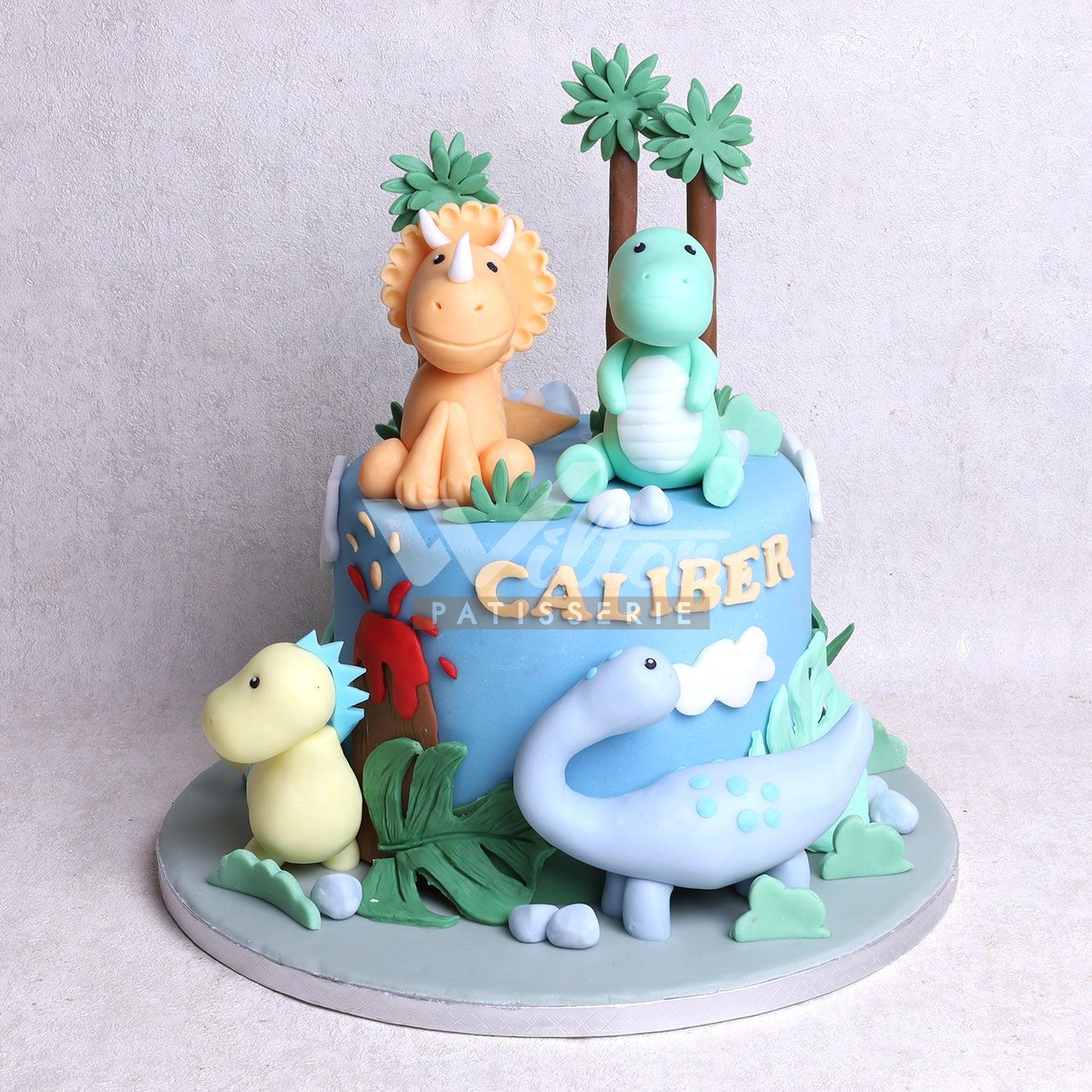 B.15.d DINOSAURS - Birthday Cakes - WILTON PATISSERIE