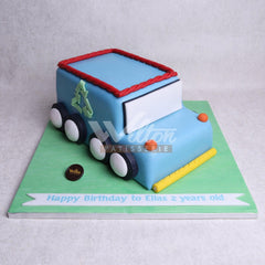 B.33.b RECYCLE CAR - Birthday Cakes - WILTON PATISSERIE