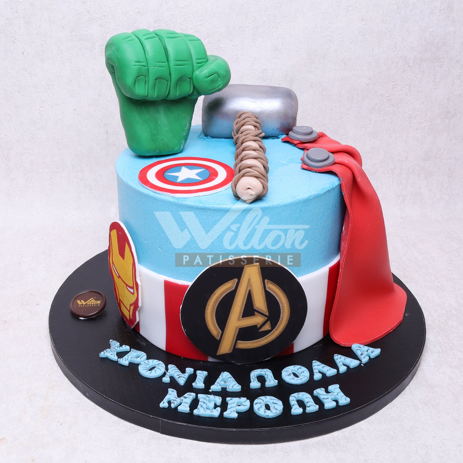 B.4.k MARVEL HEROES - Birthday Cakes - WILTON PATISSERIE