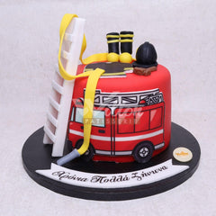 B.41.a FIRE TRUCK - Birthday Cakes - WILTON PATISSERIE