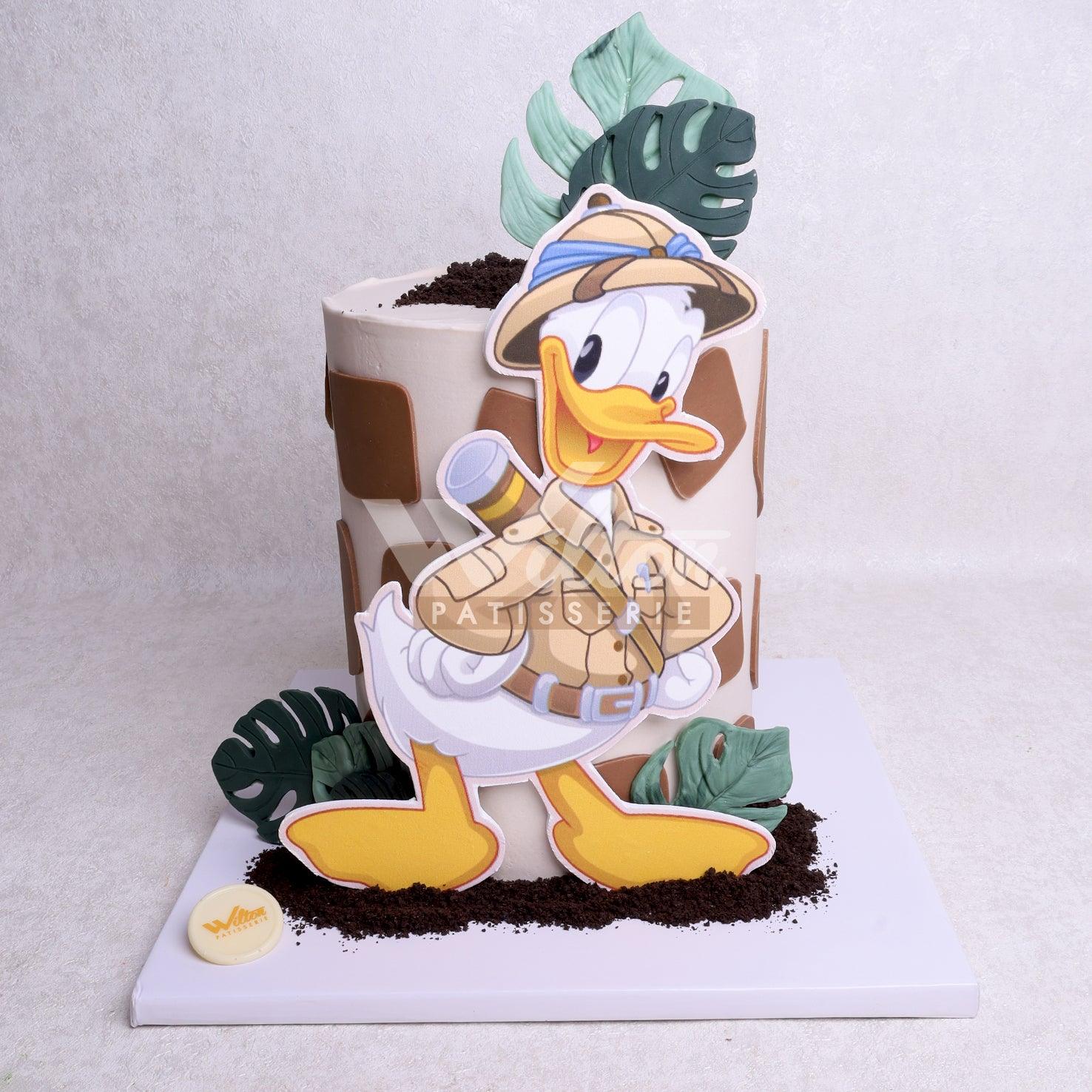 B.7.e DONALD DUCK - Birthday Cakes - WILTON PATISSERIE