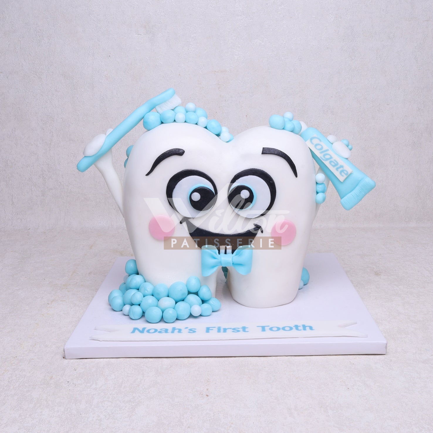 D.45.c TOOTH - Children Birthday Cakes - WILTON PATISSERIE