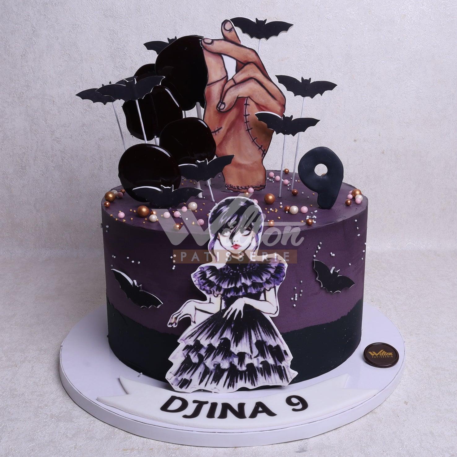 D.55.c WEDNESDAY ADDAMS - Children Birthday Cakes - WILTON PATISSERIE