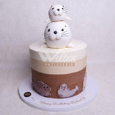D.56.a SEAL - Children Birthday Cakes - WILTON PATISSERIE
