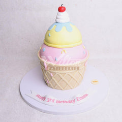 D.75.a ICE-CREAM Children Birthday Cakes - WILTON PATISSERIE