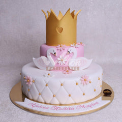 G.30.b SWAN - Birthday Cakes - WILTON PATISSERIE