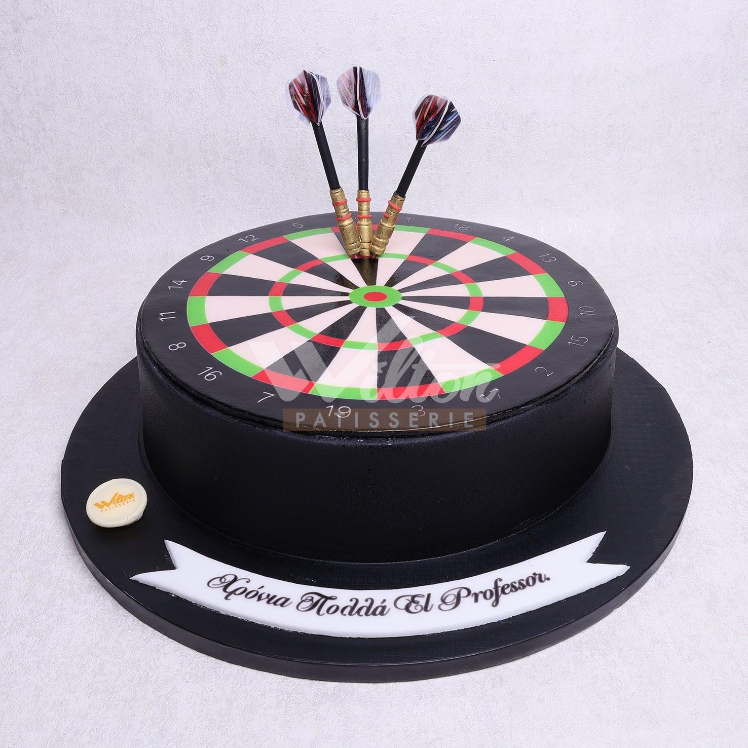 M.26.a DARTS - Men Birthday Cakes - WILTON PATISSERIE