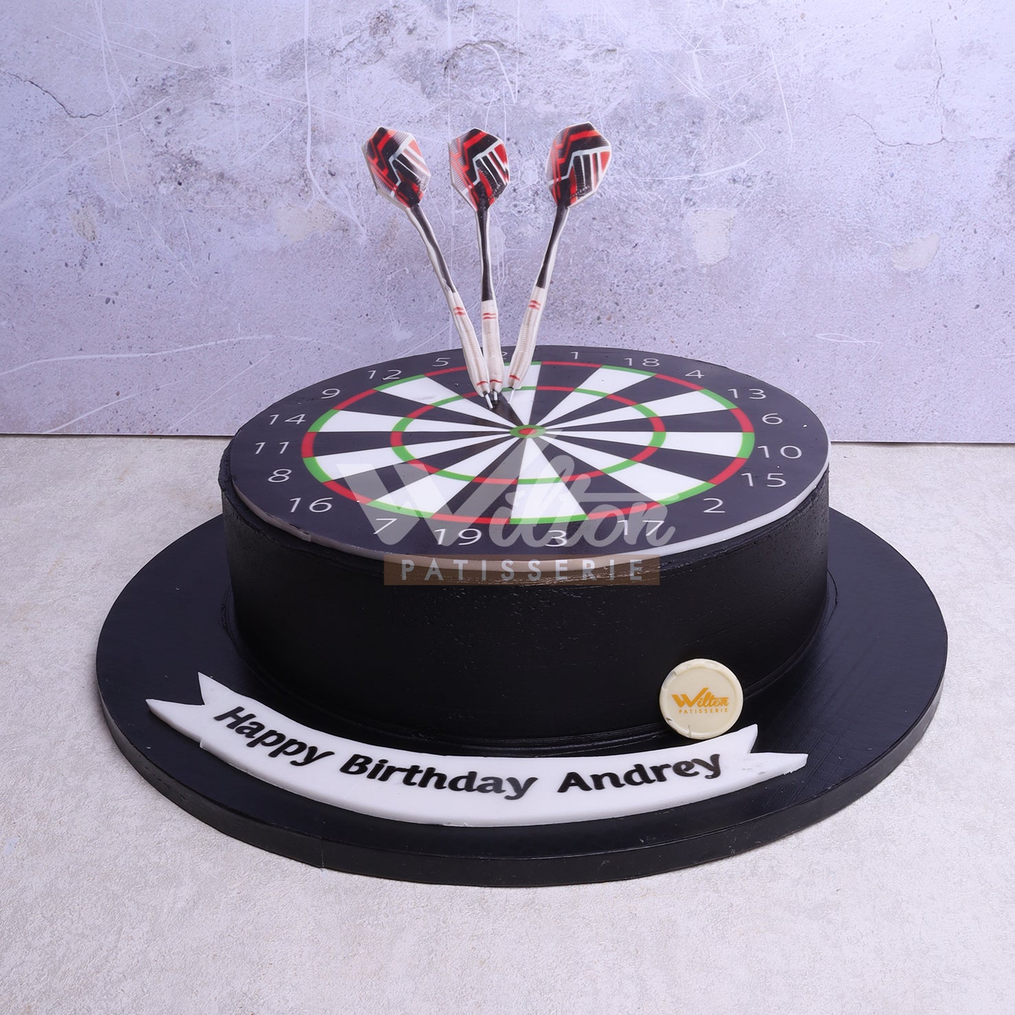 M.26.b DARTS - Men Birthday Cakes - WILTON PATISSERIE
