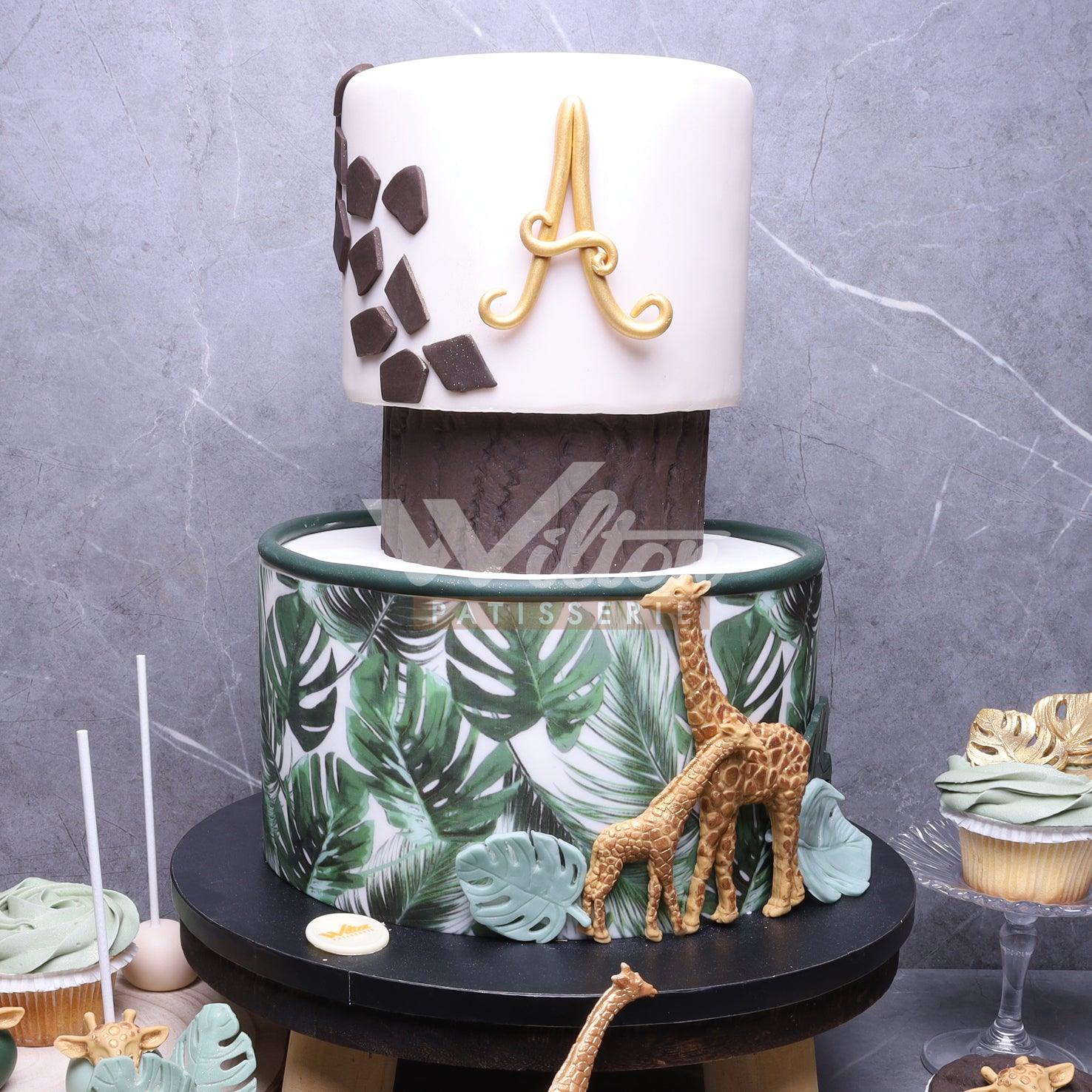 V.35.c JUNGLE - Christening Cake - WILTON PATISSERIE