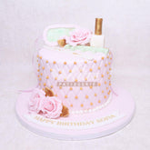 W15.c SPA - Women Birthday Cakes - WILTON PATISSERIE