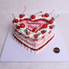 W17.d HEART - Women Birthday Cakes - WILTON PATISSERIE