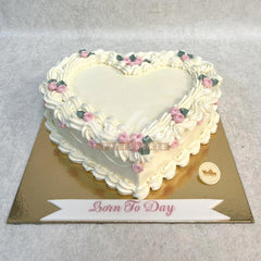 W17.g HEART - Women Birthday Cakes - WILTON PATISSERIE
