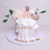 W26.e BRIDE TO BE - Women Birthday Cakesv - WILTON PATISSERIE