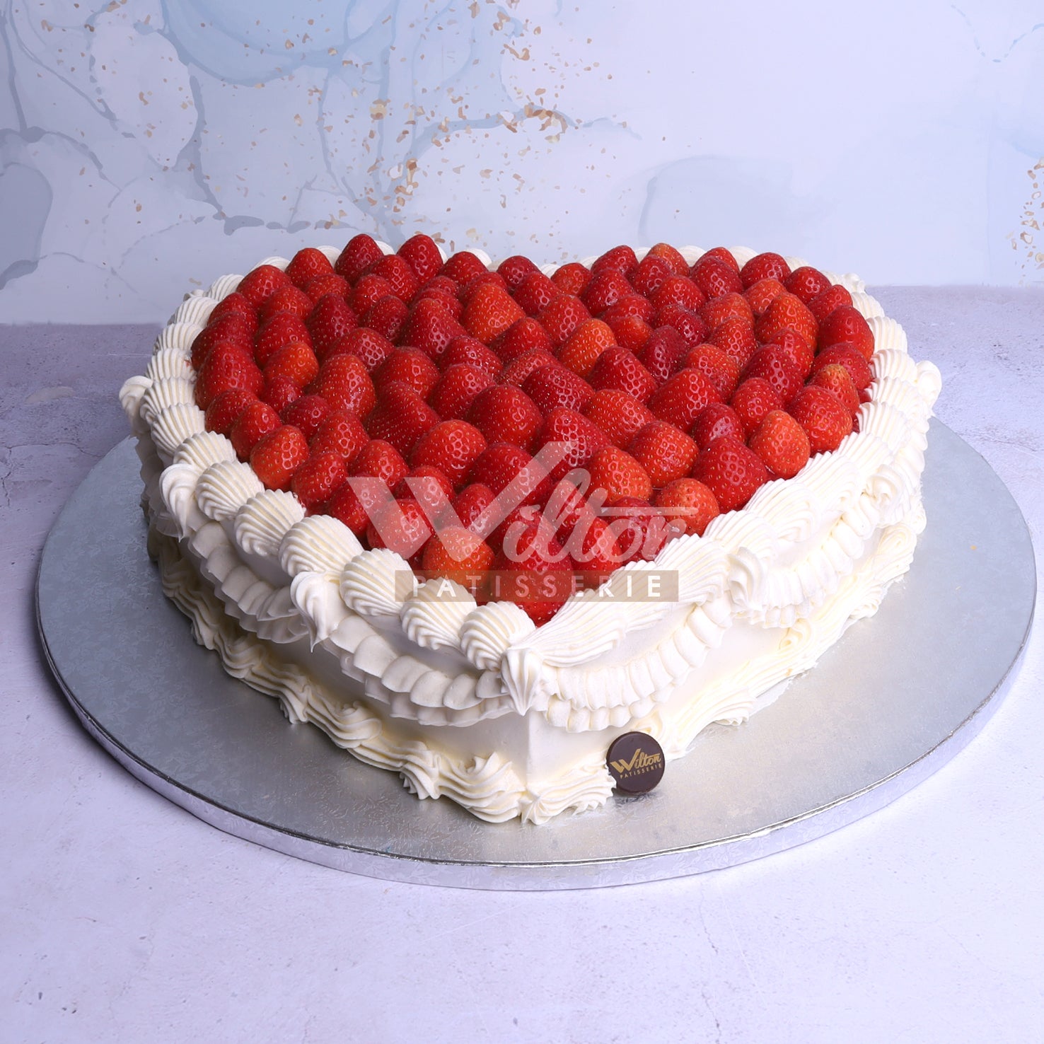 WE18.A STRAWBERRIES - Wedding Cakes - WILTON PATISSERIE