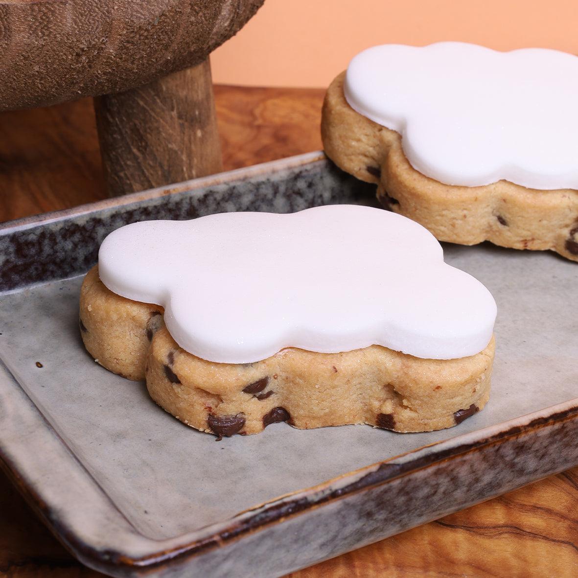 Customised Cloud Biscuits - WILTON PATISSERIE