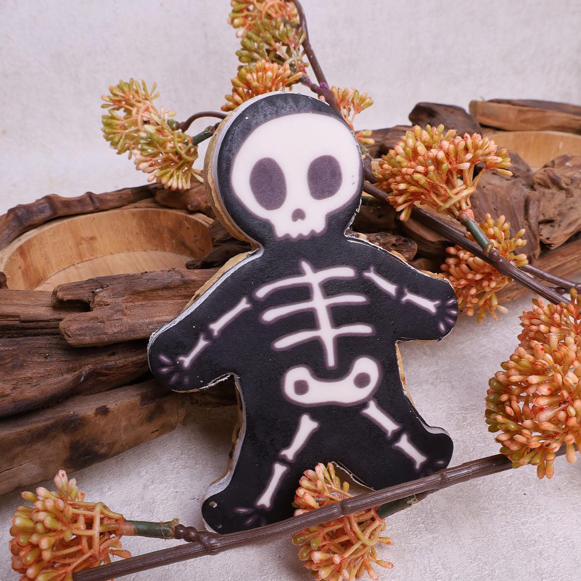 Customised Halloween 2D Biscuits - WILTON PATISSERIE
