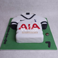 B.12.d FOOTBALL - Birthday Cakes - WILTON PATISSERIE