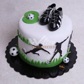 B.12.e FOOTBALL - Birthday Cakes - WILTON PATISSERIE