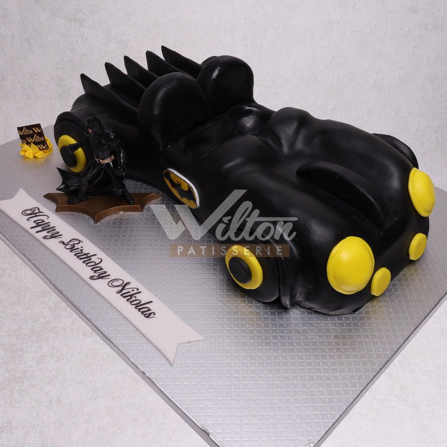 B.2.a BATMAN - Birthday Cakes - WILTON PATISSERIE