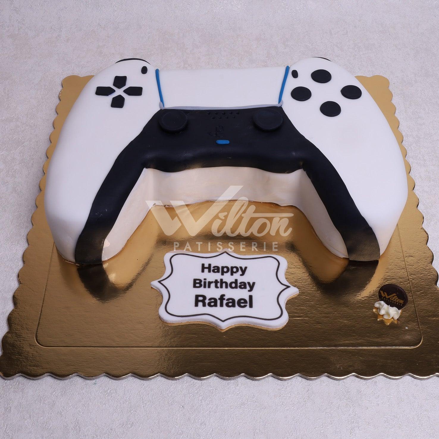 B.8.d PLAY STATION - Birthday Cakes - WILTON PATISSERIE