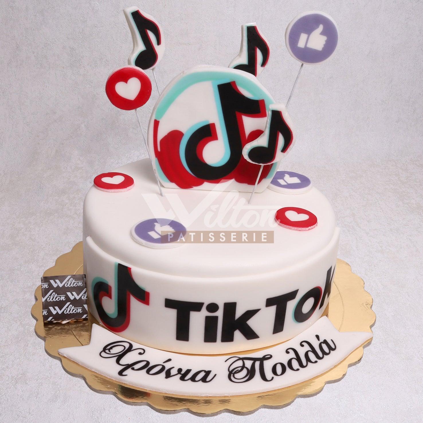 D.1.a TIK TOK - Children Birthday Cakes - WILTON PATISSERIE