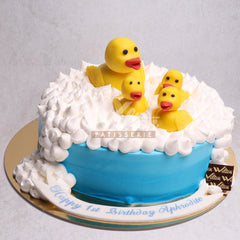 D.14.a DUCKS - Children Birthday Cakes - WILTON PATISSERIE
