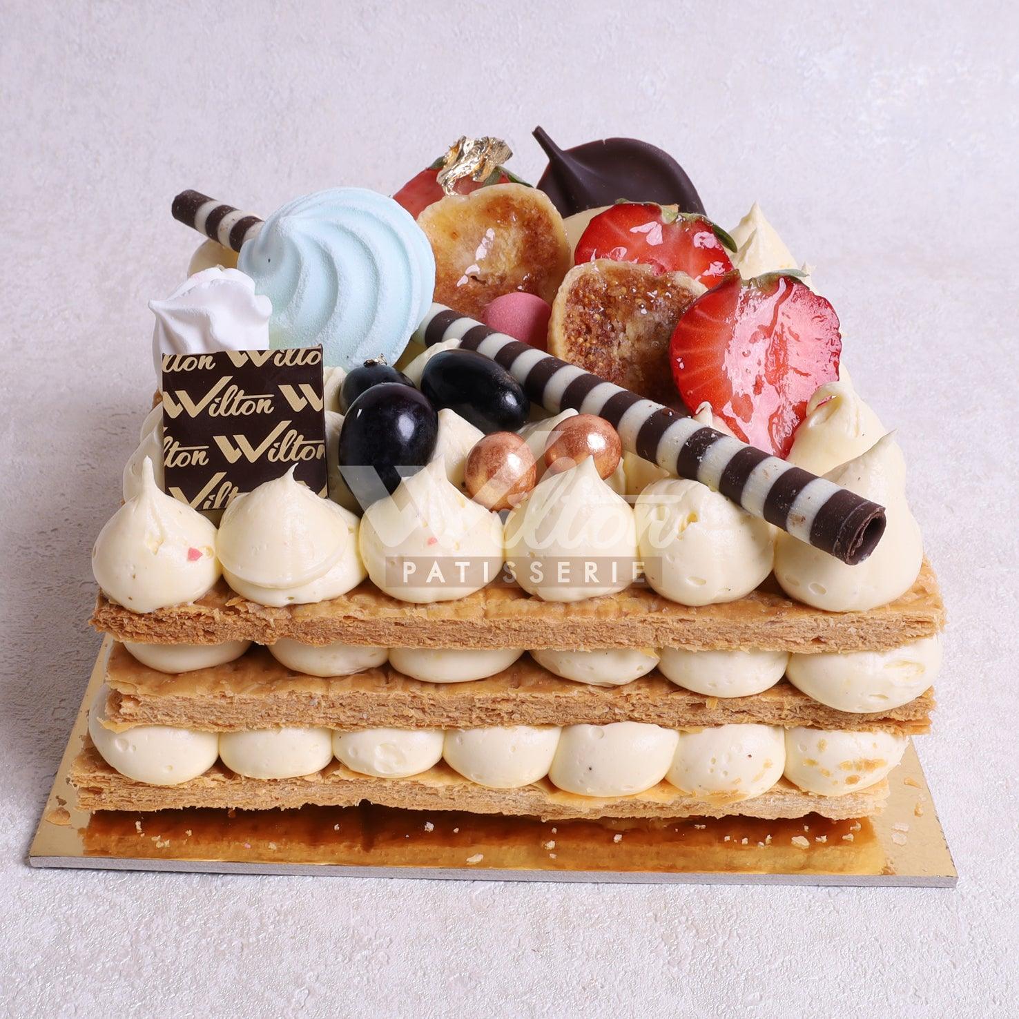 DD.40.a MILLE FEUILLE - Adult Birthday Cake - WILTON PATISSERIE