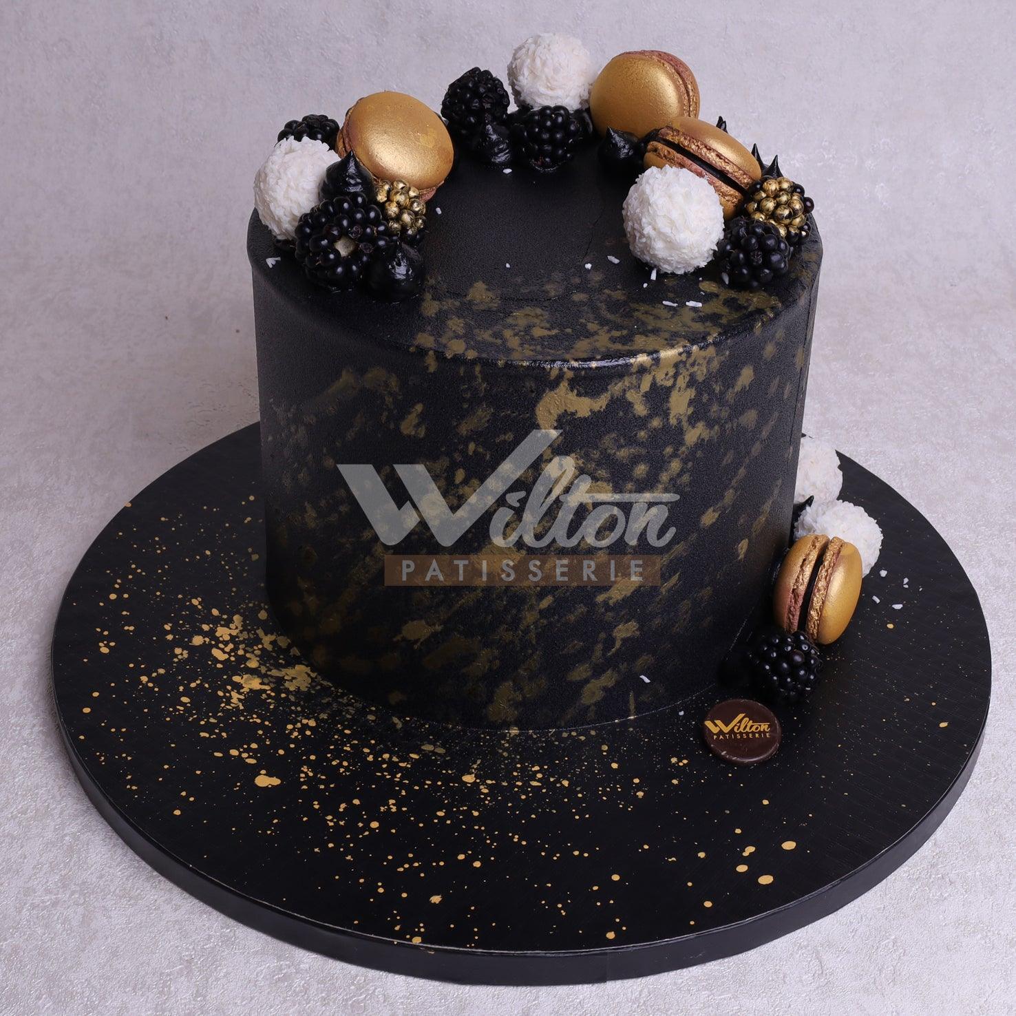 DD.7.d MACARONS - Adult Birthday Cake - WILTON PATISSERIE