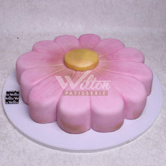 G.25.a MARGUERITE - Birthday Cakes - WILTON PATISSERIE