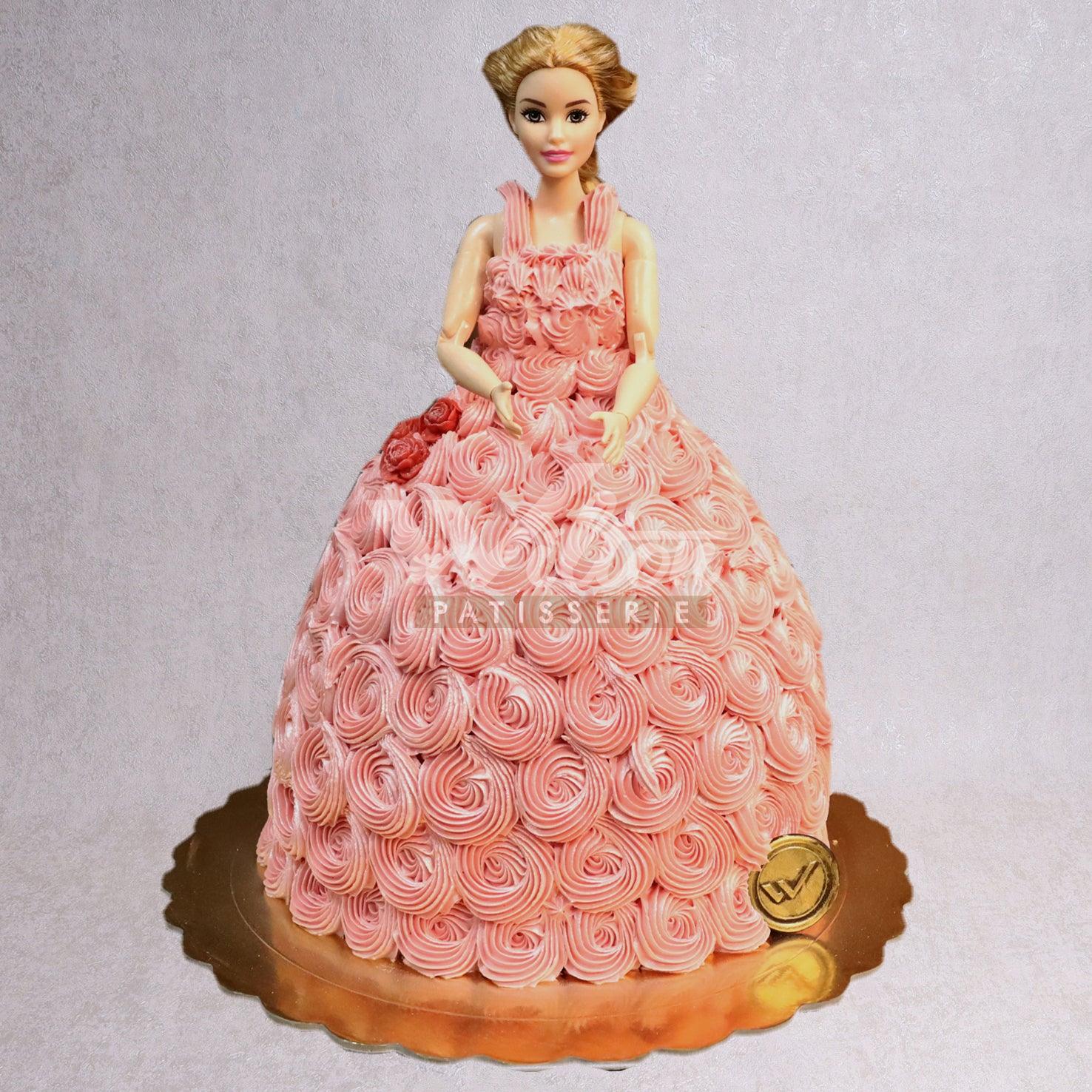 G.8.b DOLL - Birthday Cakes - WILTON PATISSERIE