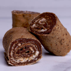 White Crepelini with Hazelnut Chocolate & Biscuits - Coctail Sweets - WILTON PATISSERIE