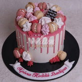 W5.4 MACARONS - Women Birthday Cakes - WILTON PATISSERIE