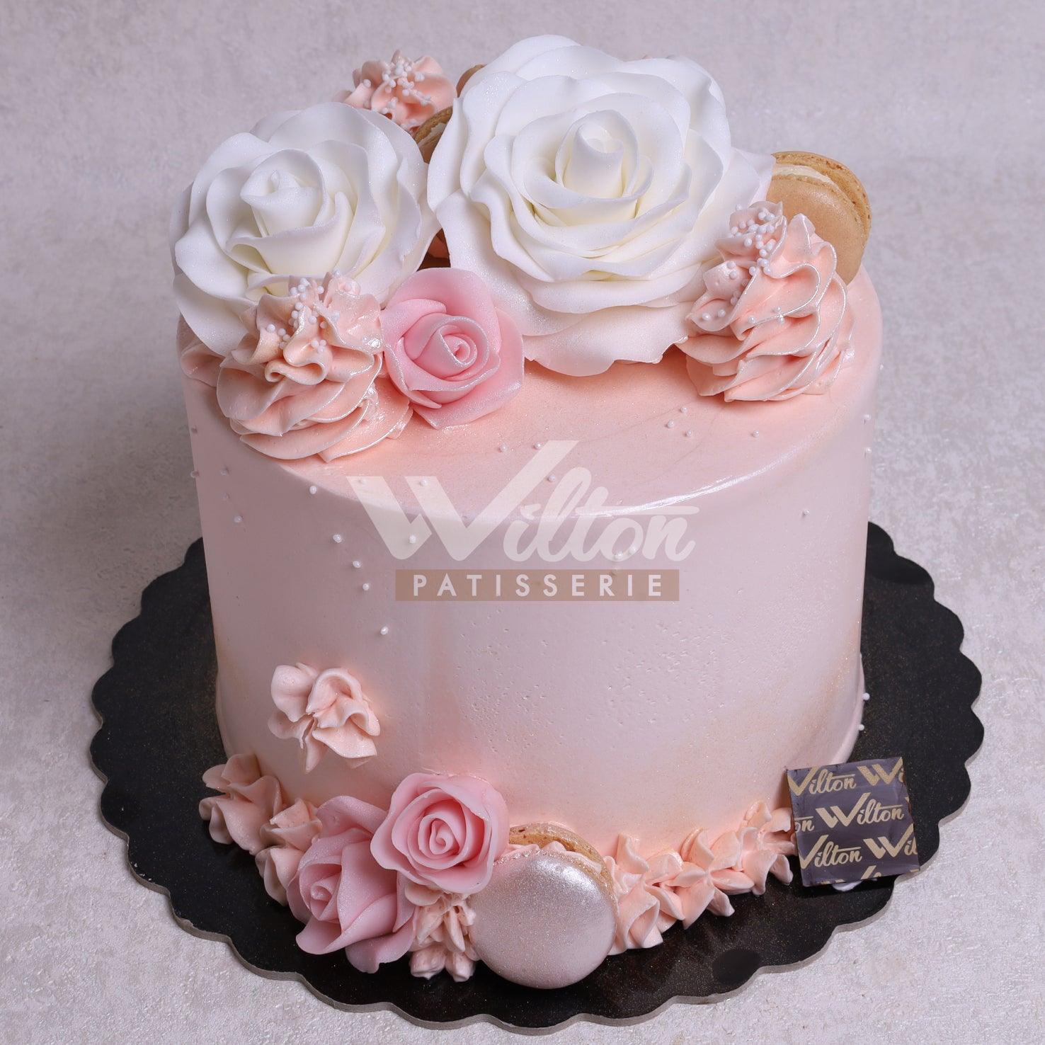 W6.17 FLOWERS - Women Birthday Cakes - WILTON PATISSERIE