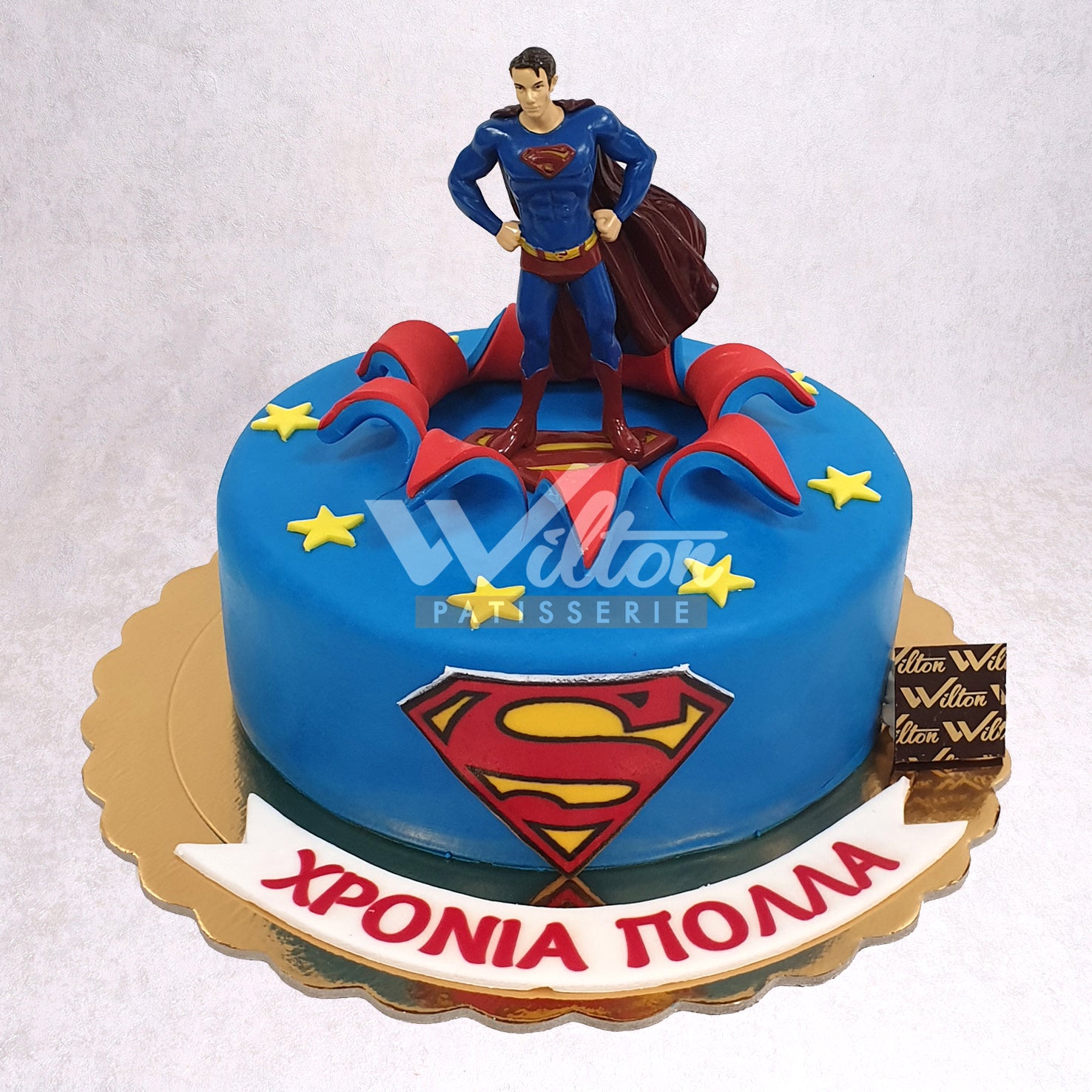 B.3.b SUPERMAN - Birthday Cakes - WILTON PATISSERIE