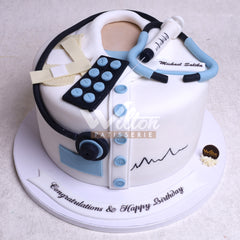 DD.12.b DOCTOR - Adult Birthday Cake - WILTON PATISSERIE