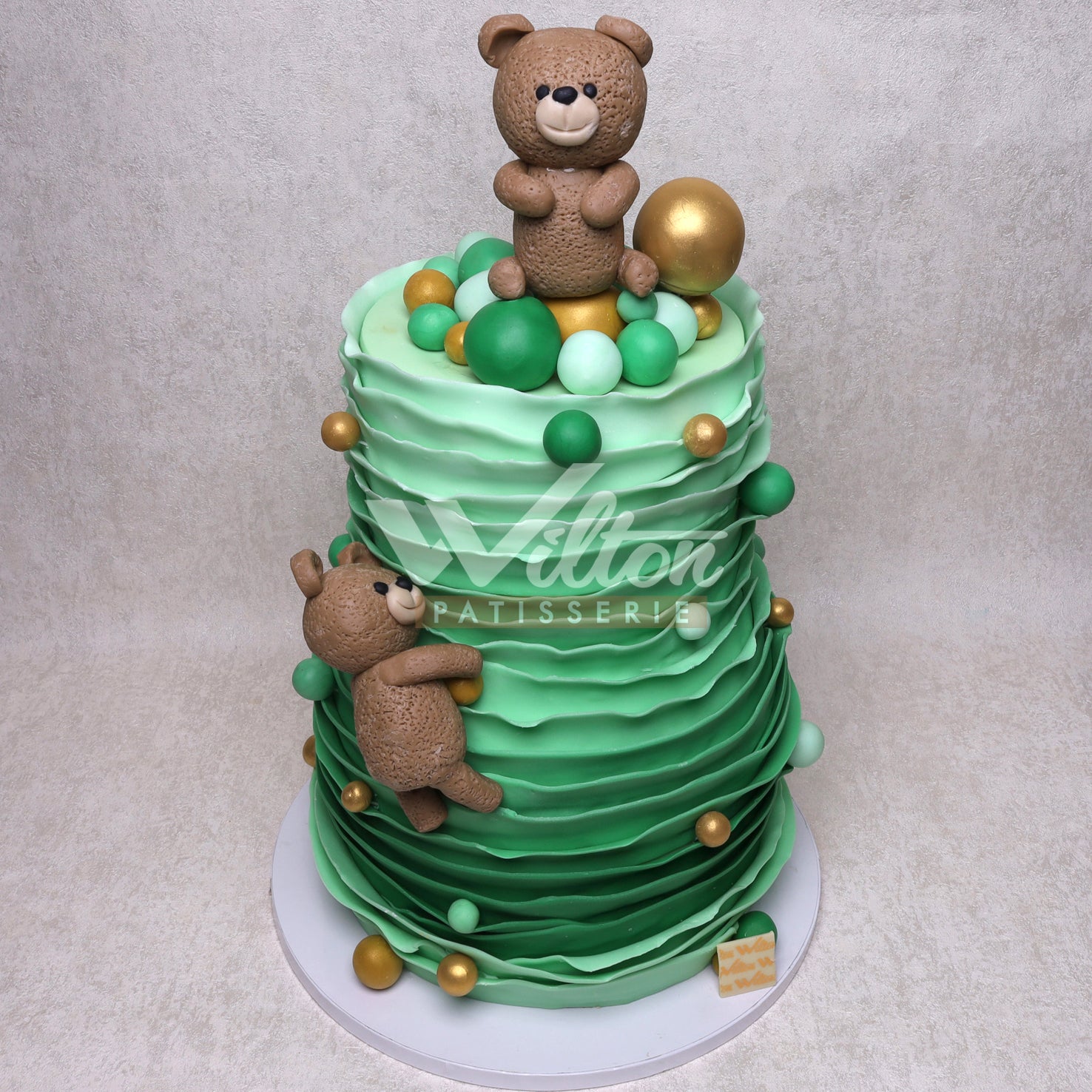 V.12.a TEDDIES - Christening Cake - WILTON PATISSERIE