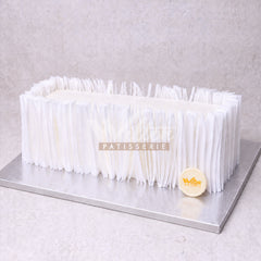 W41.c SIMPLICITY - Women Birthday Cakes