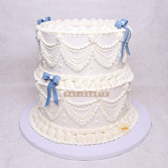 WE17.a CURTAINS - Wedding Cakes - WILTON PATISSERIE