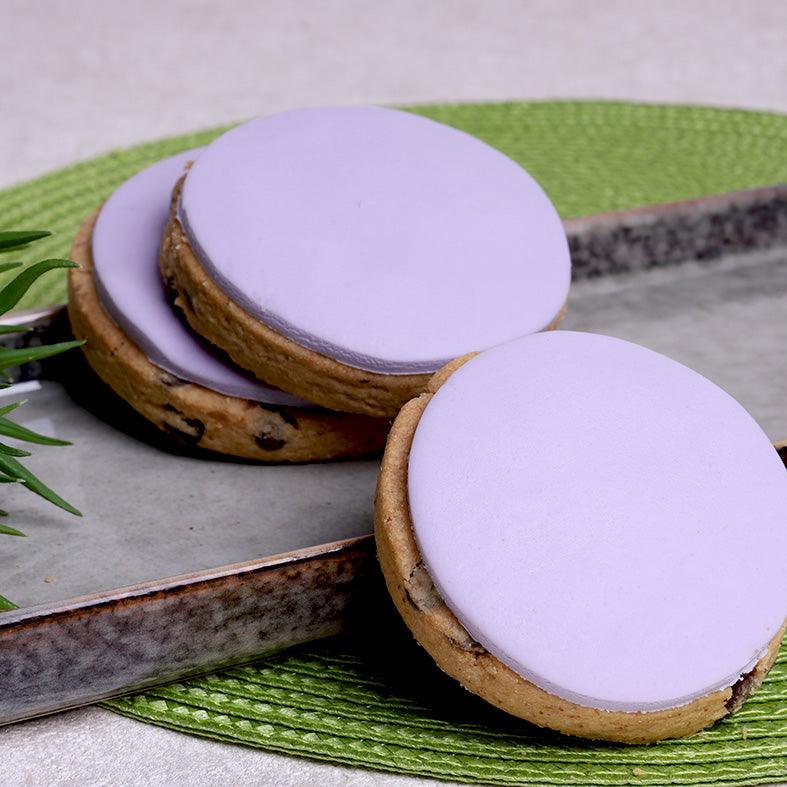 Customised Round Biscuits - WILTON PATISSERIE