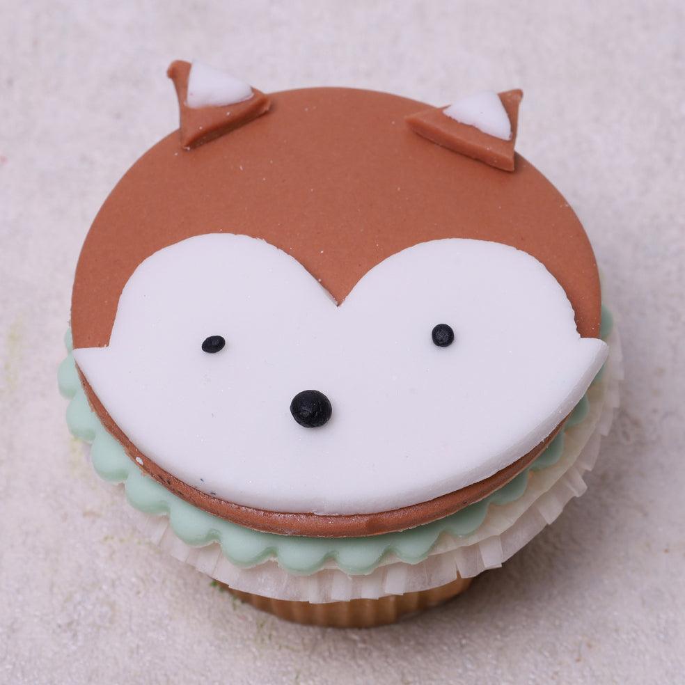 Muffins with 2D Design - WILTON PATISSERIE