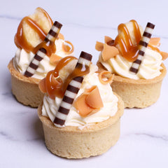 Fresh Banana & Toffee Tart - Coctail Sweets - WILTON PATISSERIE